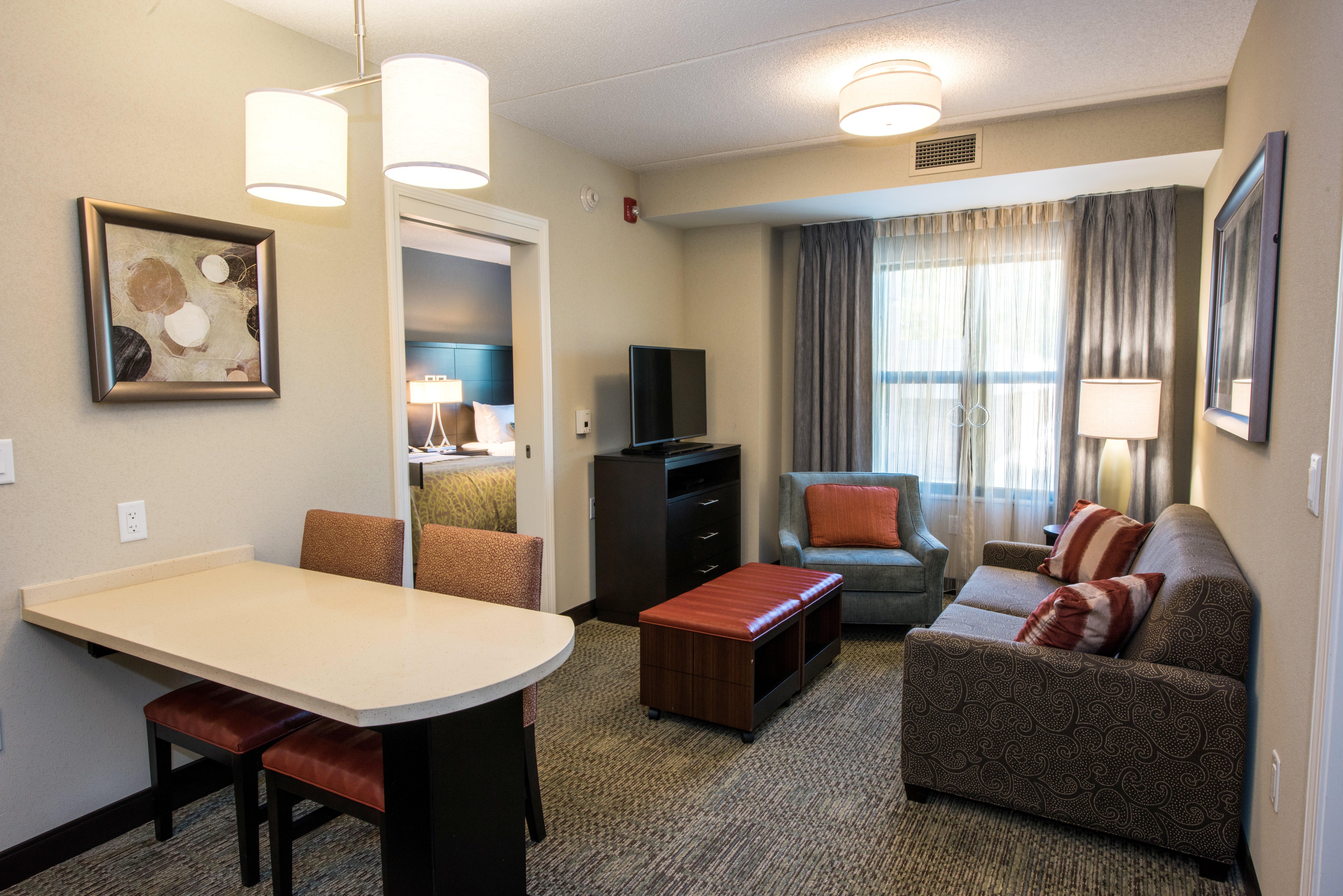 Staybridge Suites Albany Wolf Rd-Colonie Center, An Ihg Hotel Extérieur photo